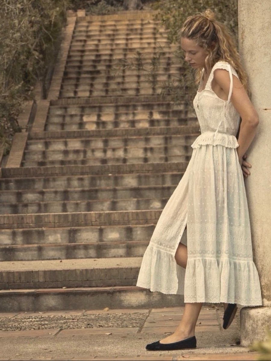 Den Madrigal Dress